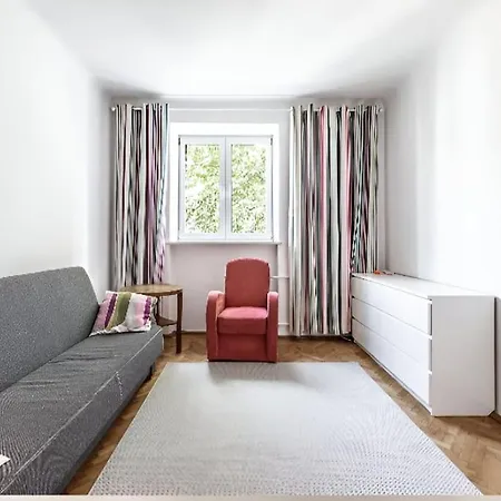 Spokojna Aleja Wojska Polskiego Apartment Warsaw